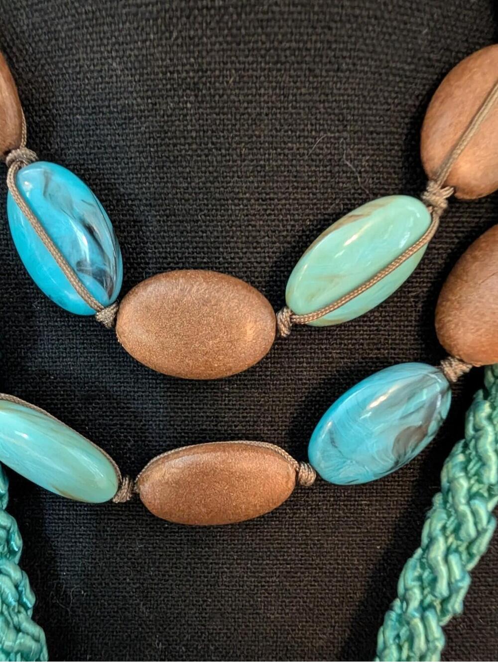 Teal Necklace Lot Of 2 Mermaid Hawaiian Style Enameled Pendant Beaded - Picture 3 of 8